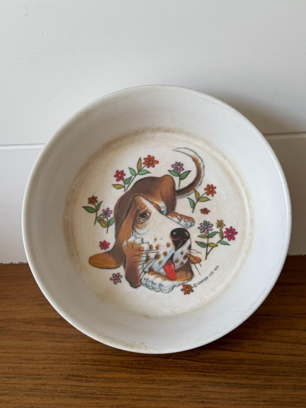 Vintage 1972 Oneida Deluxe Basset Hound Dog Bowl
